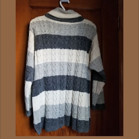 Vintage 90s, soft, designer sweater, cable knit, silk+angora, Franco Valeri - Picture 2 of 7